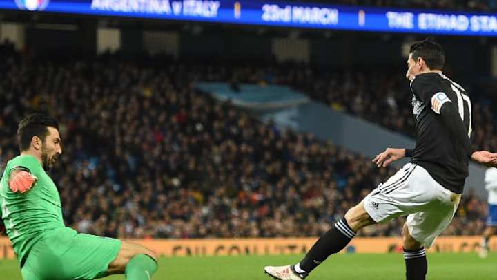 ESPECTACULAR | El especial regalo de Buffon para Di María ESPECTACULAR | El especial regalo de Buffon para Di María