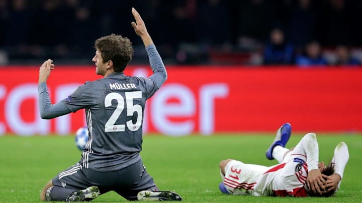 Thomas Muller Tried to Apologise to Nicolas Tagliafico for Red Card Challenge
