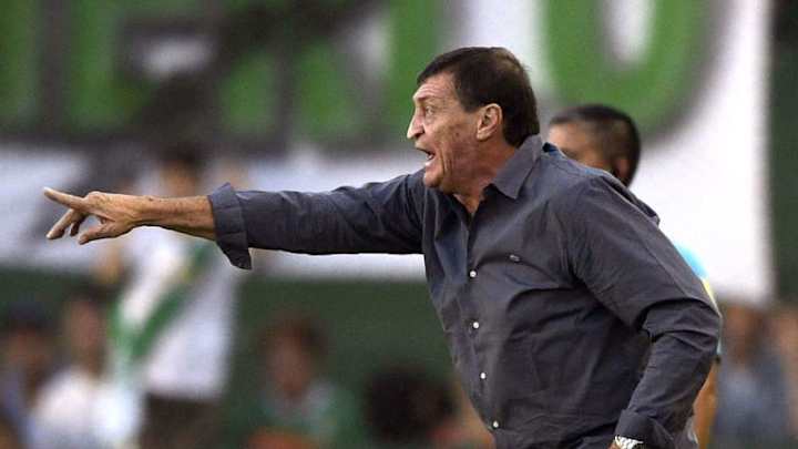 ¡ENORME, JULIO! | La ingeniosa forma de Falcioni para dar indicaciones a pesar de su enfermedad ¡ENORME, JULIO! | La ingeniosa forma de Falcioni para dar indicaciones a pesar de su enfermedad