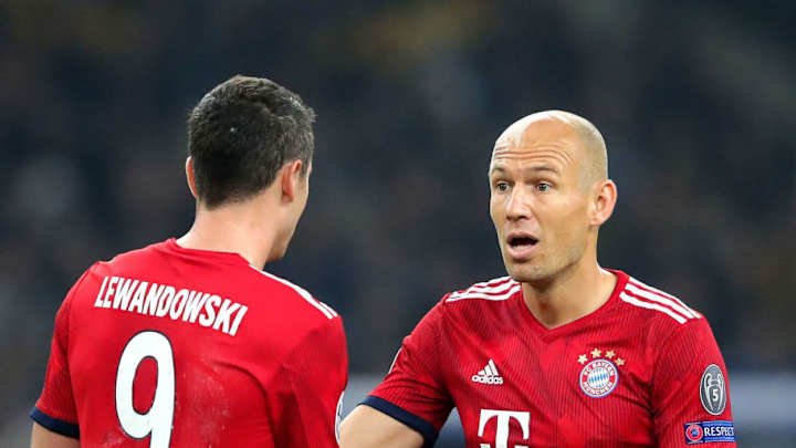 VÍDEO | Robben 'a lo Robben' y Lewandowski de cabeza, amplían la ventaja