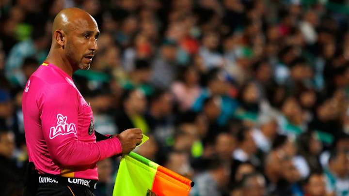 Se retira uno de los mejores del arbitraje: José Luis Camargo Se retira uno de los mejores del arbitraje: José Luis Camargo