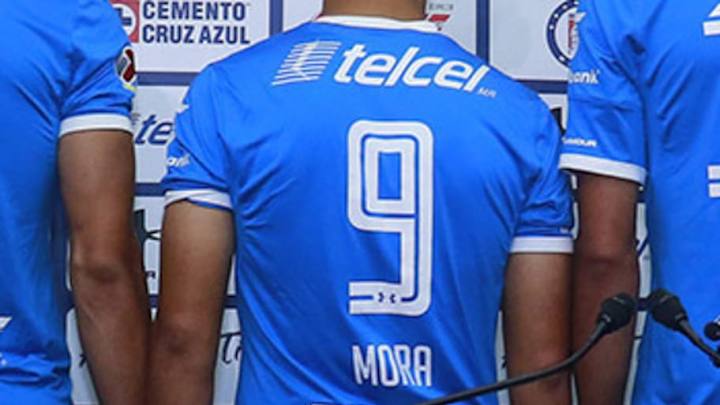 La maldición que sufre Cruz Azul con el dorsal #9