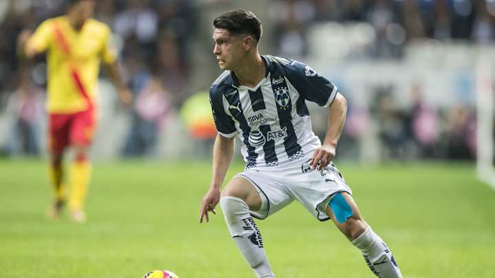 ​¡VOLTEÓ BANDERA! | González dijo adiós a "Las Barras y Las Estrellas" para jugar con el Tri