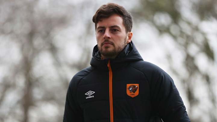 Hull's Ryan Mason Forced to Retire 13 Months After Suffering Fractured Skull