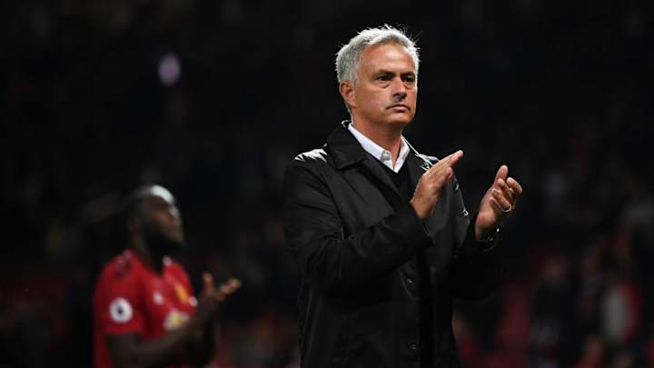 Mourinho Praises 'Amazing' Man Utd Fans Before Storming Out of Press Conference After Spurs Loss Mourinho Praises 'Amazing' Man Utd Fans Before Storming Out of Press Conference After Spurs Loss