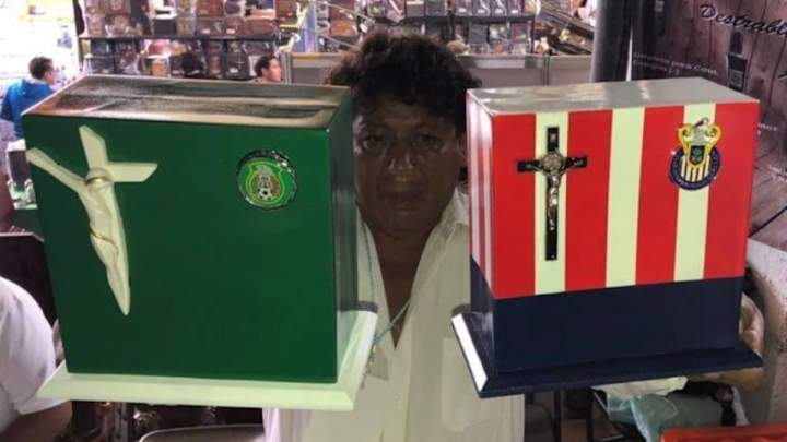 ¡​SOLO EN MÉXICO! | Venden urnas con los colores de los clubes de la Liga MX