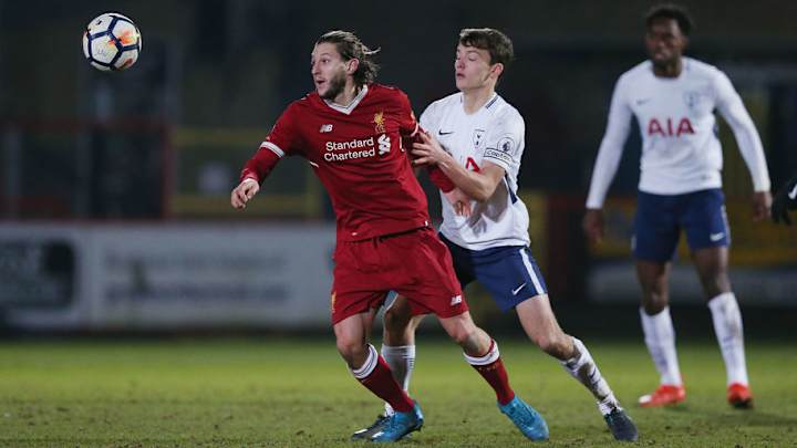 VÍDEO | La inaudita agresión de Lallana a un rival de solo 19 años en pleno partido