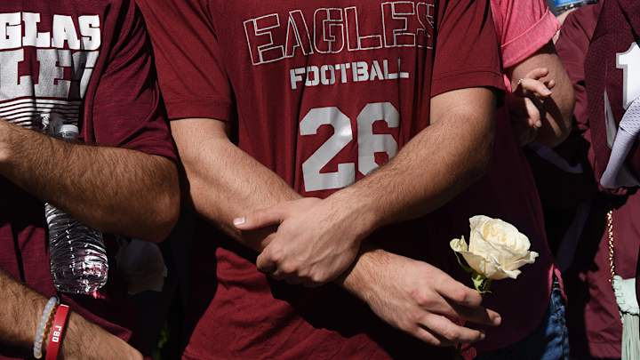 Family of Aaron Feis, Stoneman Douglas Football Players to Announce Dolphins' Draft Picks Family of Aaron Feis, Stoneman Douglas Football Players to Announce Dolphins' Draft Picks