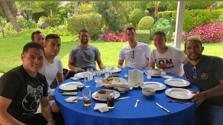 AMISTAD | La buena vibra de los jugadores de Cruz Azul en La Noria AMISTAD | La buena vibra de los jugadores de Cruz Azul en La Noria