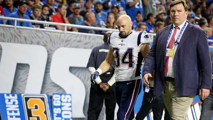 Patriots Place RB Rex Burkhead, LB Ja'Whaun Bentley on Injured Reserve