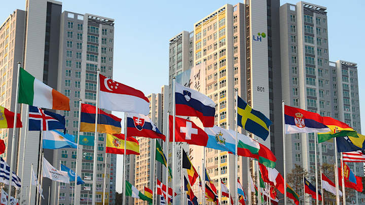 Tinder Users Are Changing Location To South Korea To Match With Winter Olympians