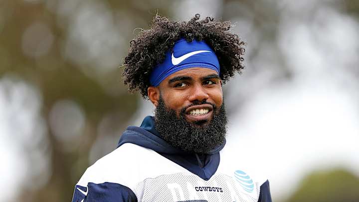 Report: Ezekiel Elliott Being Sued for $1 Million After 2017 Car Crash