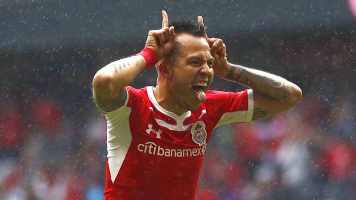 ¡VOLTEARÁ BANDERA! | Salinas amenaza con jugar para EEUU tras ser ignorado por el 'Tuca' ¡VOLTEARÁ BANDERA! | Salinas amenaza con jugar para EEUU tras ser ignorado por el 'Tuca'