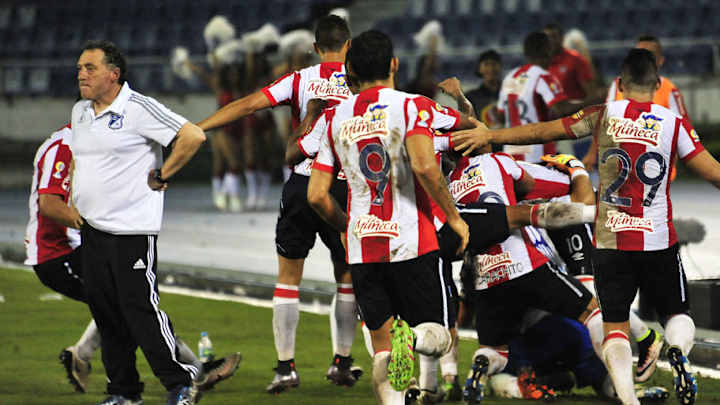 GOLAZOS | Los dos tantos de tiro libre de la delantera estrella del Junior GOLAZOS | Los dos tantos de tiro libre de la delantera estrella del Junior