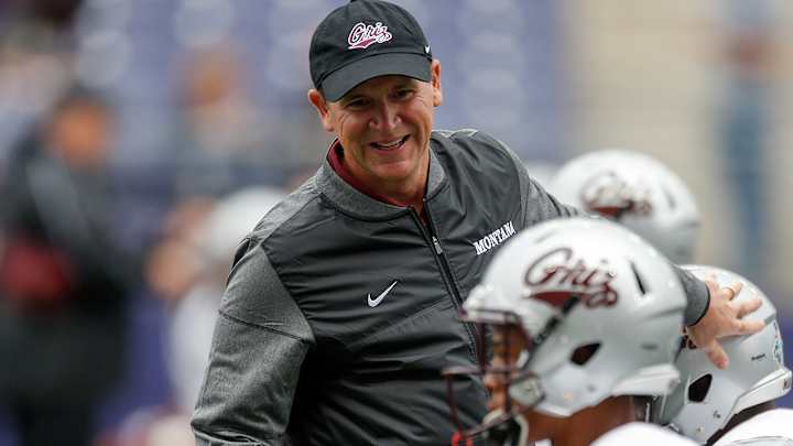 Offensive Innovator Bob Stitt Expected to Join Oklahoma State Coaching Staff Offensive Innovator Bob Stitt Expected to Join Oklahoma State Coaching Staff
