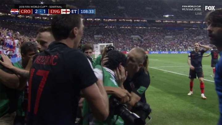 Watch: Croatian Players Celebrate Mandzukic Goal With Photographer Watch: Croatian Players Celebrate Mandzukic Goal With Photographer