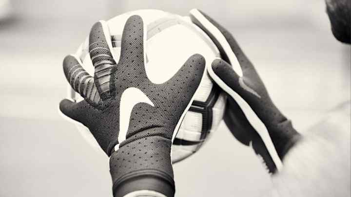 PHOTOS: How G-lovely! Nike Unveil Revolutionary Gloves Ahead of 2018 World Cup PHOTOS: How G-lovely! Nike Unveil Revolutionary Gloves Ahead of 2018 World Cup