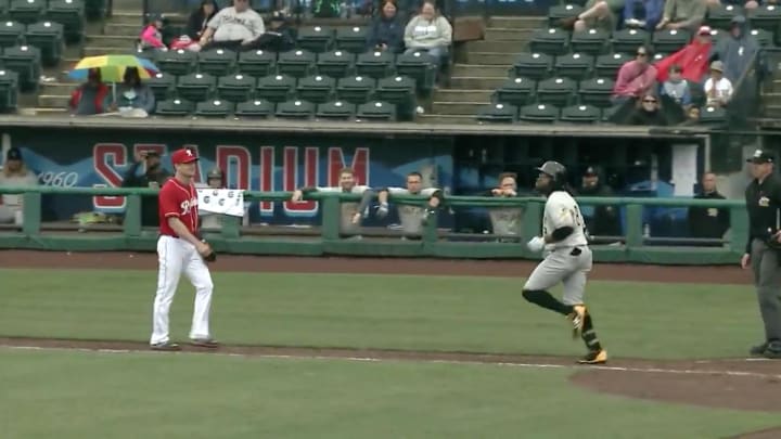 This Triple A Game Featured Two of the Weirdest Putouts You’ll Ever See This Triple A Game Featured Two of the Weirdest Putouts You’ll Ever See