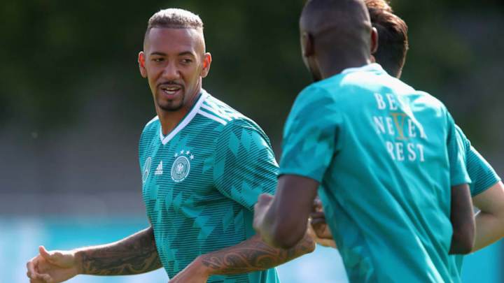 Jerome Boateng Set to Remain at Bayern as Man Utd & Liverpool Decide Against Meeting Asking Price