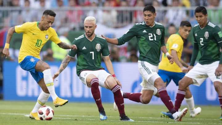 ​#RECUERDO | El mexicano que se quedó con la camiseta de Neymar tras los octavos de final
