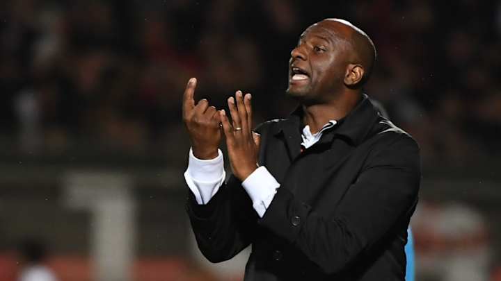 REVELADO: Patrick Vieira le dijo a Zlatan que jugar en la Premier League no sería sencillo