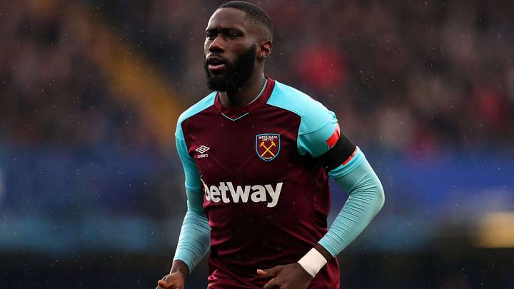 Arthur Masuaku Delivers Sharp Response to Supporter's Claim Over His West Ham Future Arthur Masuaku Delivers Sharp Response to Supporter's Claim Over His West Ham Future