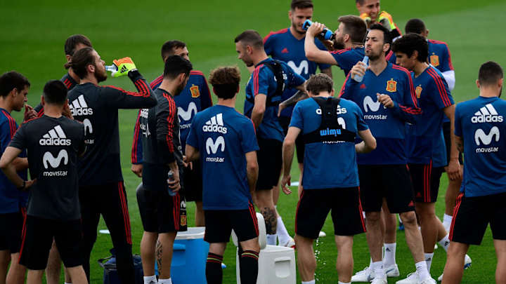 DESVELADO | El árbitro que dará clases de VAR a la selección para el Mundial