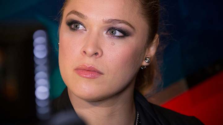 Ronda Rousey Considering Extending WWE Run, Possibly Postponing Family Plans Ronda Rousey Considering Extending WWE Run, Possibly Postponing Family Plans