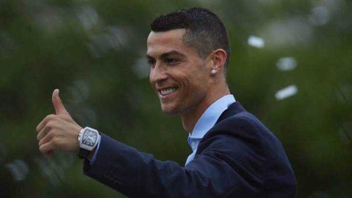 Report: Cristiano Ronaldo Eyes Future as Threat Over Real Madrid Departure Grows