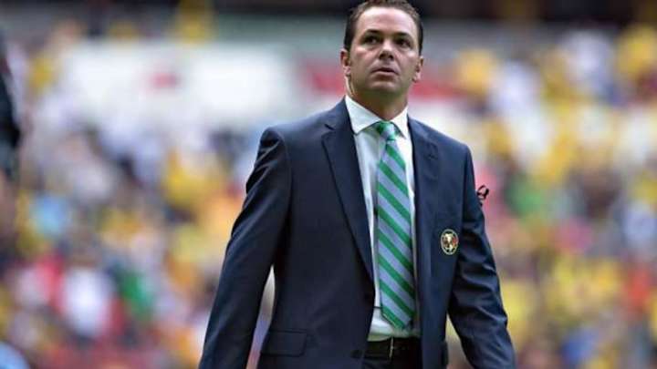 Santiago Baños confirma la inminente salida de Lainez