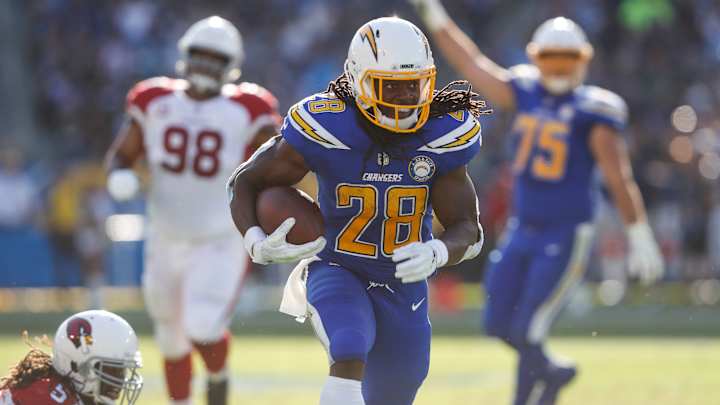 NFL Week 12 Injury Report: Chargers' Melvin Gordon Exits vs. Cardinals With Knee Injury