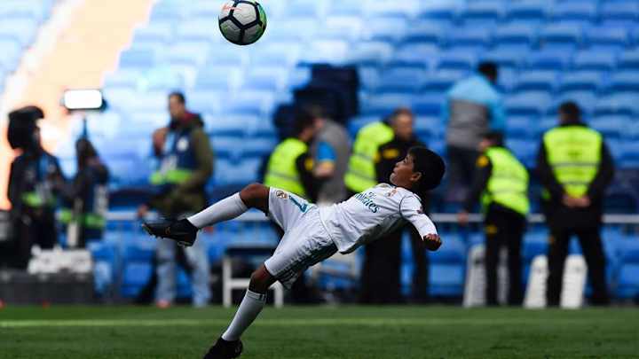 DE TAL PALO... | El golazo de chilena de Cristiano Júnior con el que imitó a su padre