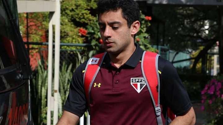 Encuentran a un futbolista brasileño "casi decapitado" y con los genitales cortados Encuentran a un futbolista brasileño "casi decapitado" y con los genitales cortados