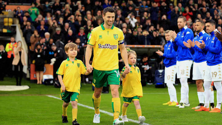 Former Norwich Midfielder Wes Hoolahan Joins West Brom Until January With Option to Extend Deal