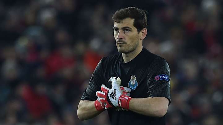 Legendary Keeper Iker Casillas Thanks Liverpool Fans for 'Lovely' Reception at Anfield