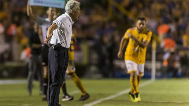 EXIGENTE | El 'Tuca' lamenta "las babosadas" que hizo Tigres ante León EXIGENTE | El 'Tuca' lamenta "las babosadas" que hizo Tigres ante León