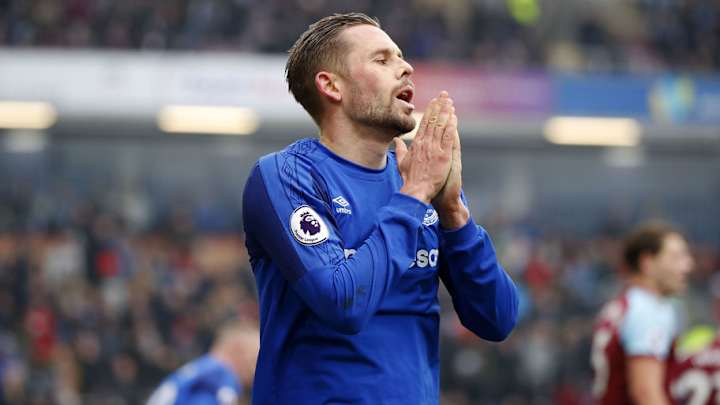 Everton Midfielder Gylfi Sigurdsson Set to Miss Up to 8 Weeks With Knee Injury