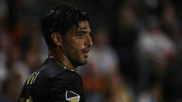 GOLPE BAJO | Lo que prefiere hacer Carlos Vela antes de ver un juego de Chivas