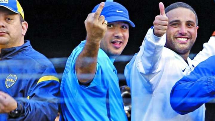 Deportan a un barra brava de Boca que quería ingresar a España para ver la final ante River