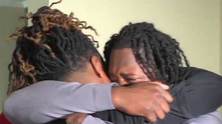 Griffin Twin Brothers Reunited as Seahawks take Shaquem at No. 141 Griffin Twin Brothers Reunited as Seahawks take Shaquem at No. 141