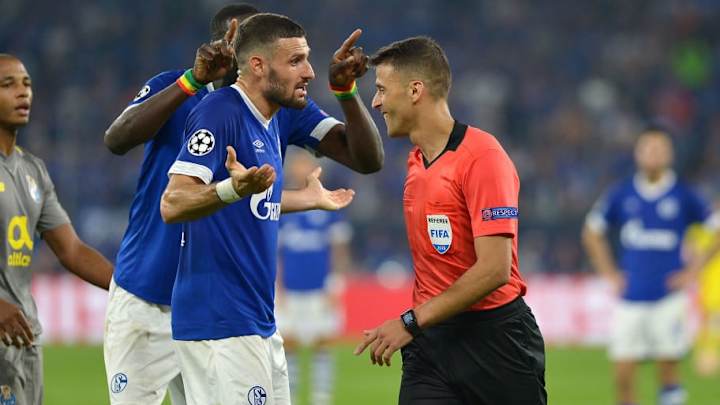 La polémica jugada del Schalke - Porto en la que los alemanes pidieron el VAR La polémica jugada del Schalke - Porto en la que los alemanes pidieron el VAR