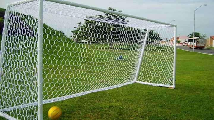 CURIOSO: La verdadera razón por la cual los postes de las porterías son redondos CURIOSO: La verdadera razón por la cual los postes de las porterías son redondos