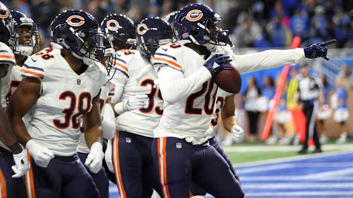 Friday's Hot Clicks: The Bears' Motown Celebration was Perfect Friday's Hot Clicks: The Bears' Motown Celebration was Perfect