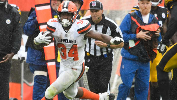 Carlos Hyde Played Incredible Game for Browns vs. Jets While Waiting for Baby to Be Born