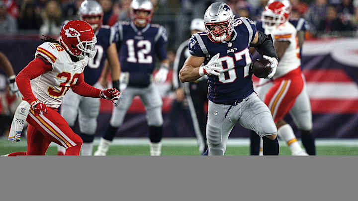 Report: Rob Gronkowski Out vs. Titans With Multiple Injuries