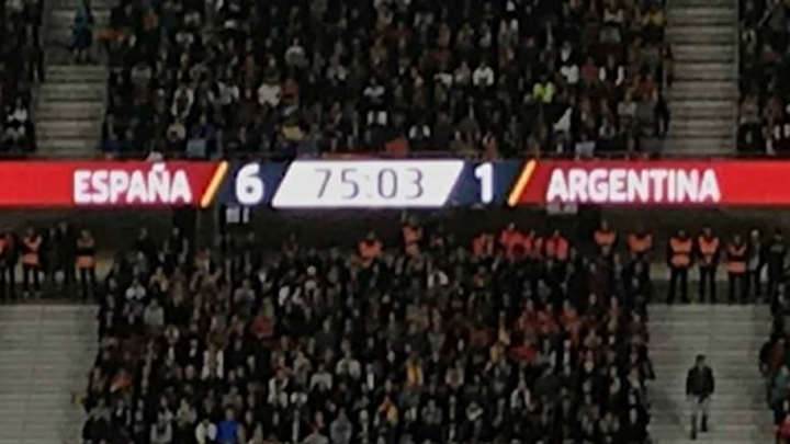 NO PUDO MÁS | El gesto de Messi tras el 6-1 ante España que está dando la vuelta al mundo