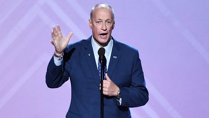 Watch: Jim Kelly Says 'I Will Keep Fighting Til the End' in Emotional ESPY Speech