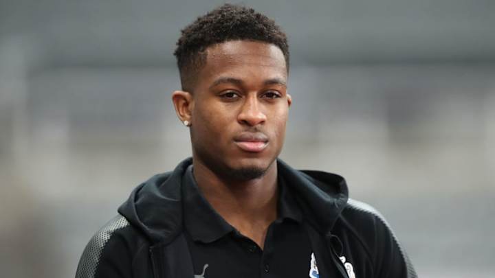 Newcastle Outcast Rolando Aarons Completes Surprise Loan Move to Czech Republic