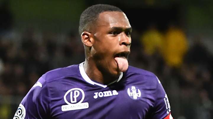 West Ham Confirm Signing of French Defender Issa Diop on Five-Year Deal West Ham Confirm Signing of French Defender Issa Diop on Five-Year Deal