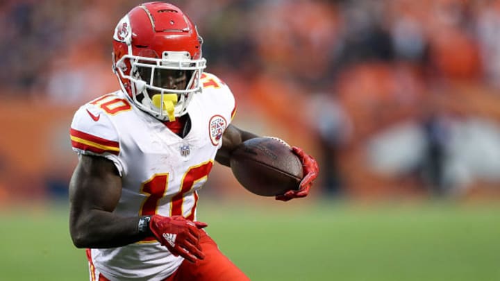 Tyreek Hill Responds to Auburn WR Anthony Schwartz's Challenge To A Race Tyreek Hill Responds to Auburn WR Anthony Schwartz's Challenge To A Race